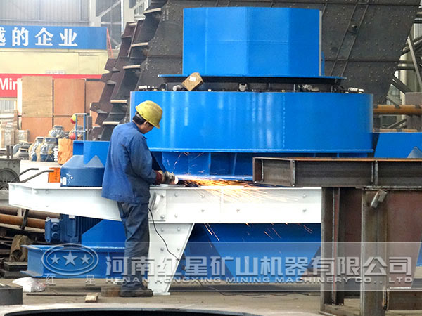 沖擊式制砂機(jī)生產(chǎn)現(xiàn)場(chǎng) 沖擊式制砂機(jī)生產(chǎn)現(xiàn)場(chǎng)