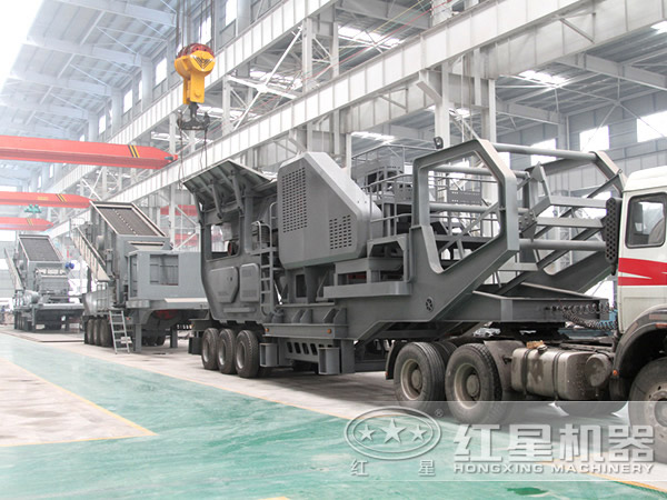 不同規(guī)格型號(hào)的移動(dòng)破碎車 不同規(guī)格型號(hào)的移動(dòng)破碎車